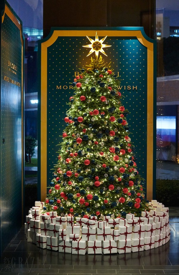 上海宝格丽酒店大堂圣诞树 Christmas tree in the Hotel Lobby.jpg