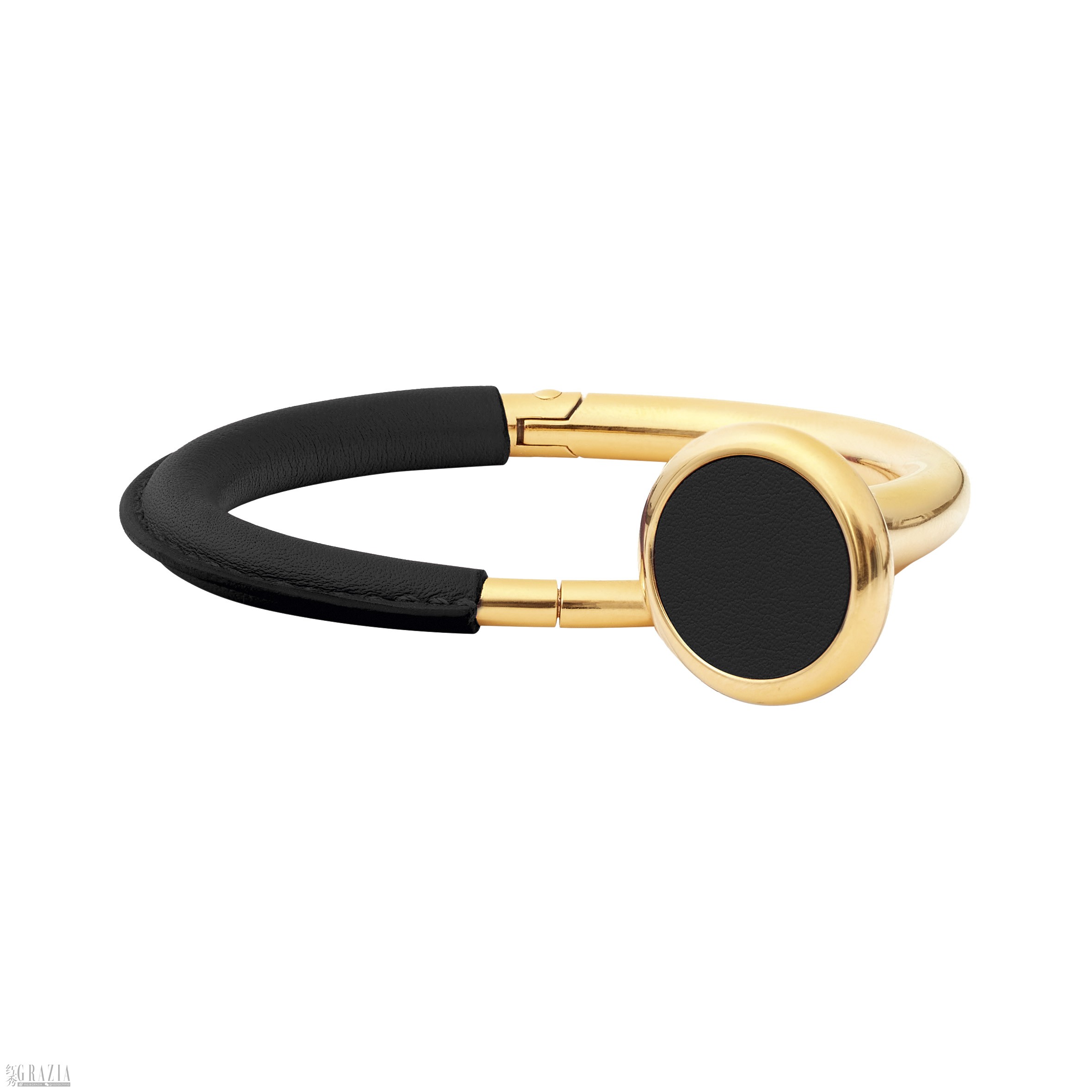 Bracelet in Swift calfskin and golden metal AW23 Objets Hermes © Studio des Fleurs.jpg