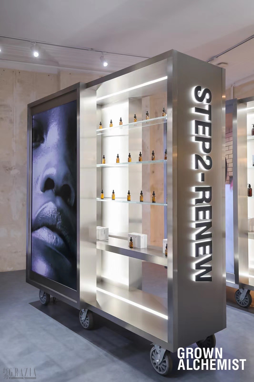 GROWN ALCHEMIST三段式护肤哲学——第二步“焕新”.jpg