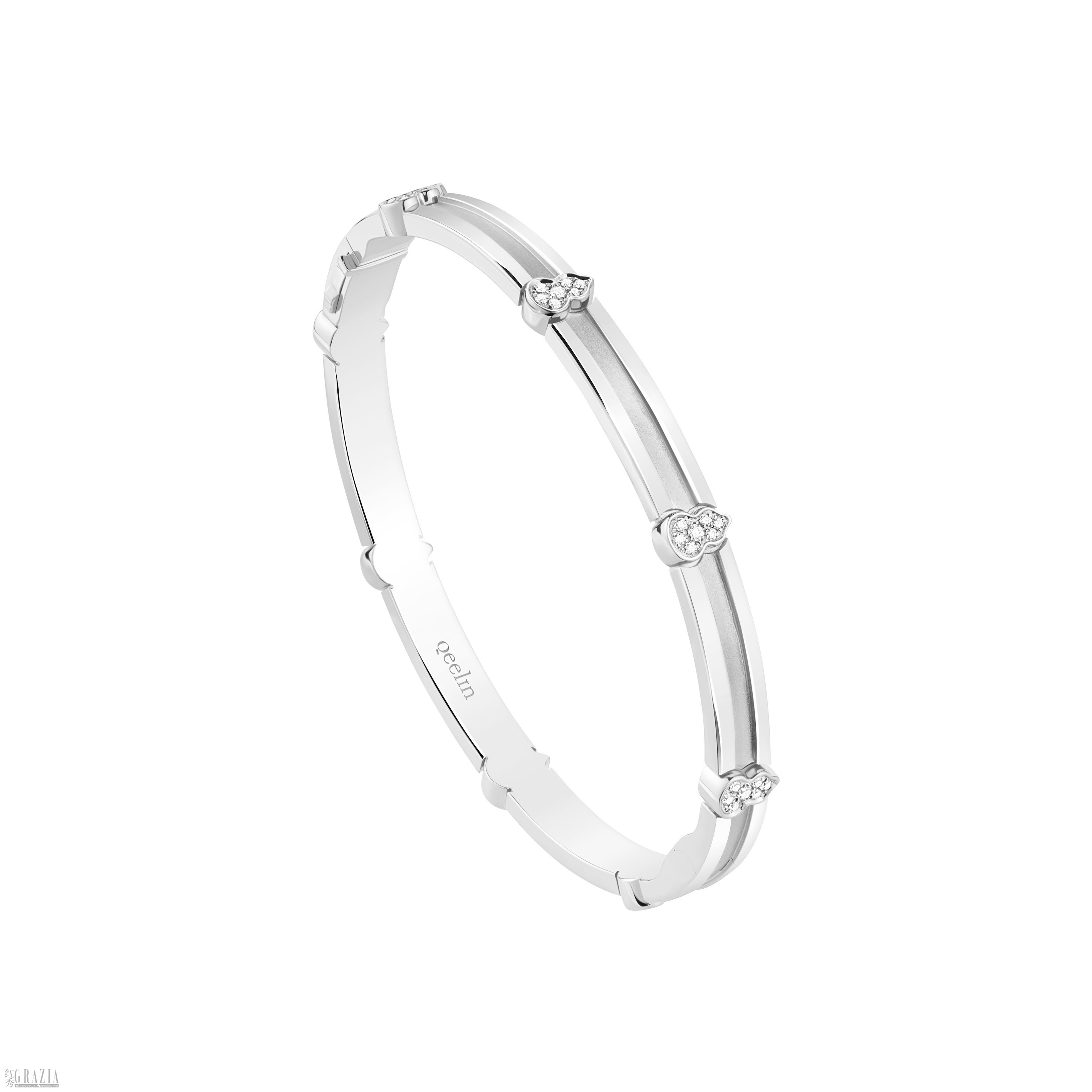 Wulu Eternity 18K 白金镶钻手镯.jpg