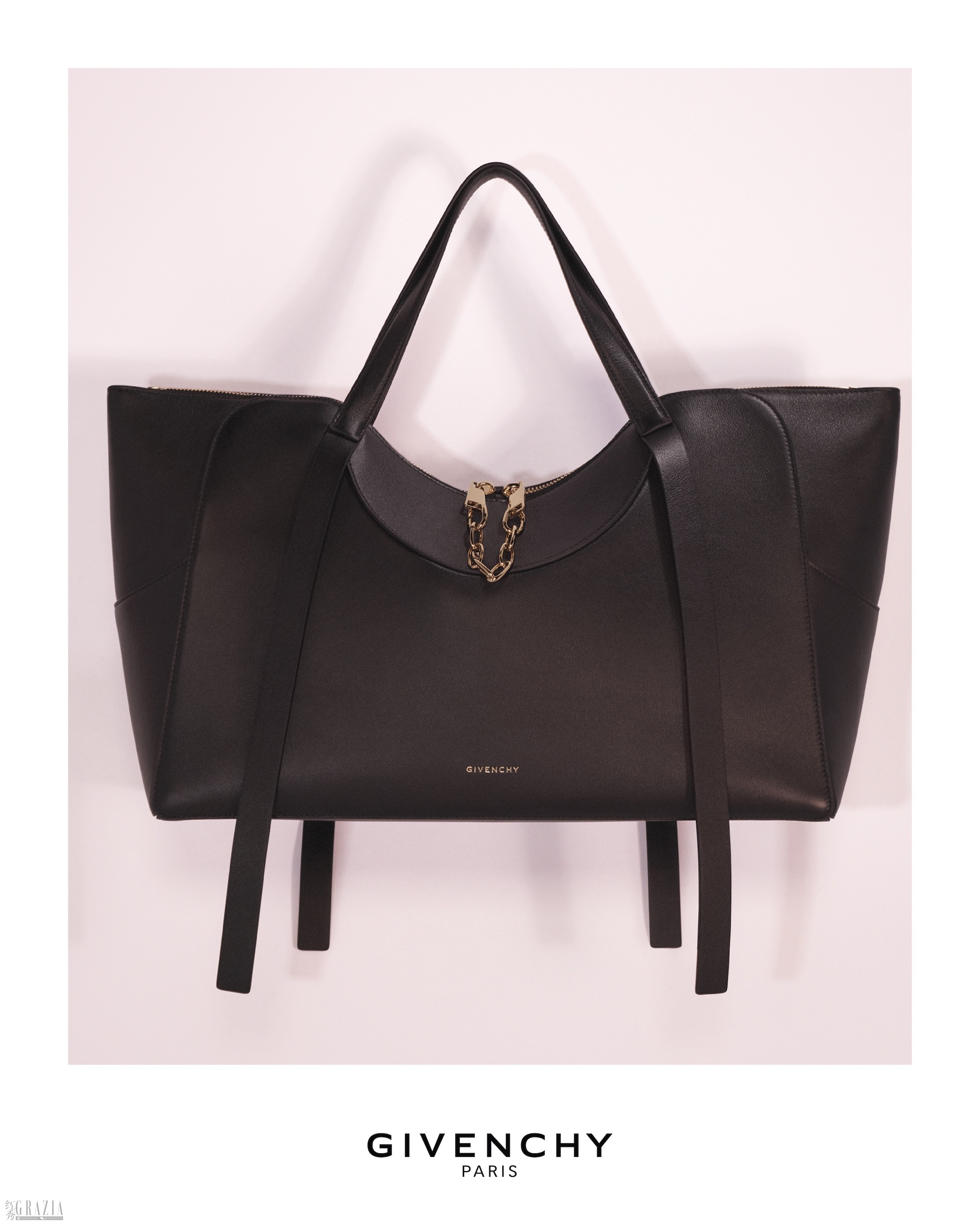 GIVENCHY_2026_SNATCH_BAG_CAMPAIGN_4x5_LOGO_07.jpg