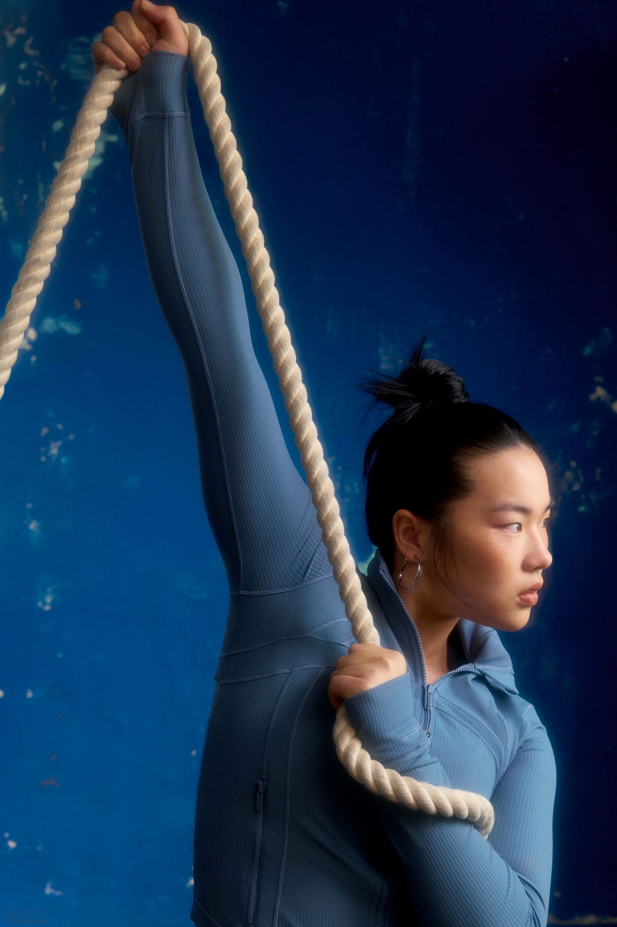 4-2-短款罗纹Nulu™ Define Jacket™ 剪裁更显利落.jpg