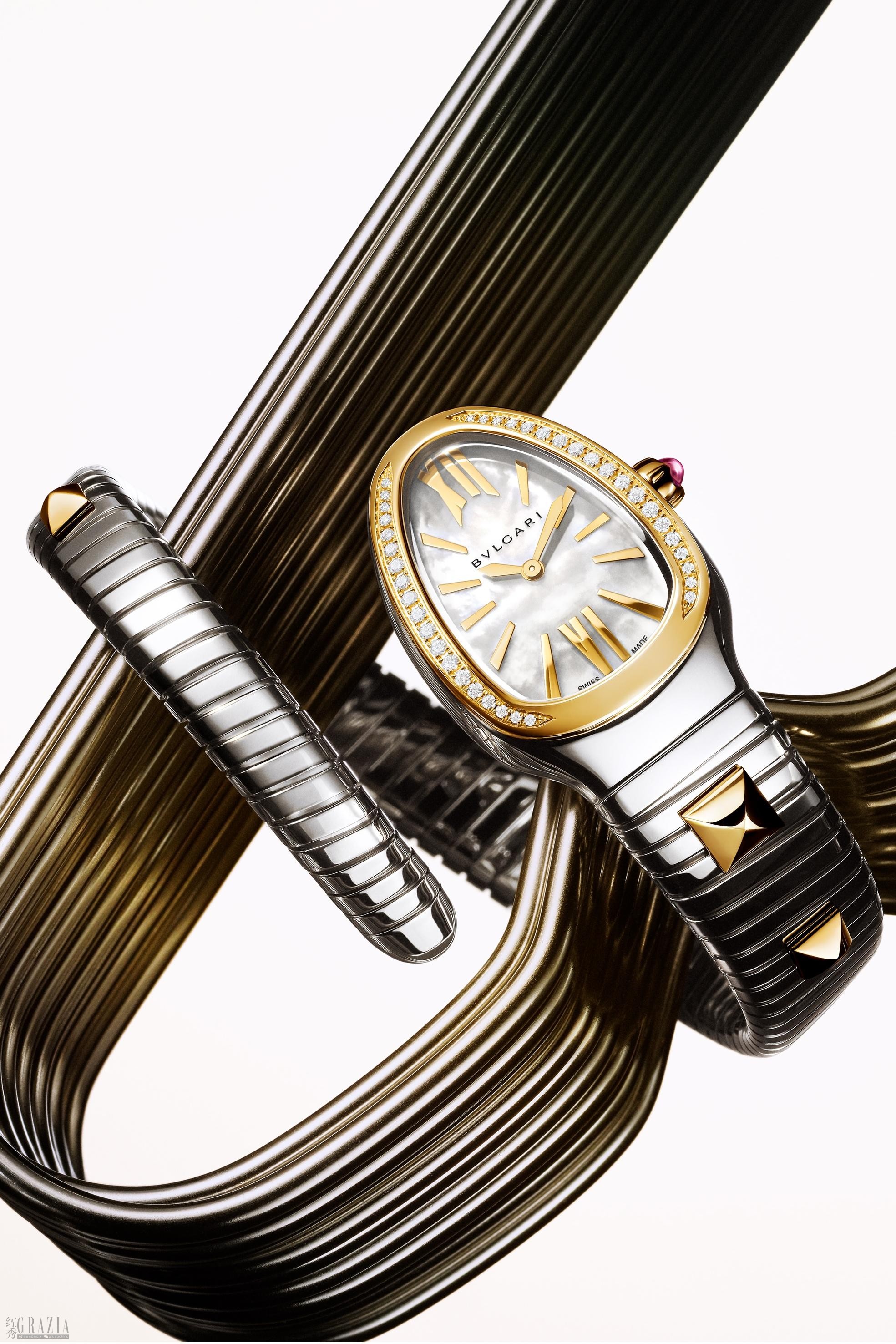 1_宝格丽Serpenti Tubogas Studs胶囊腕表.jpeg