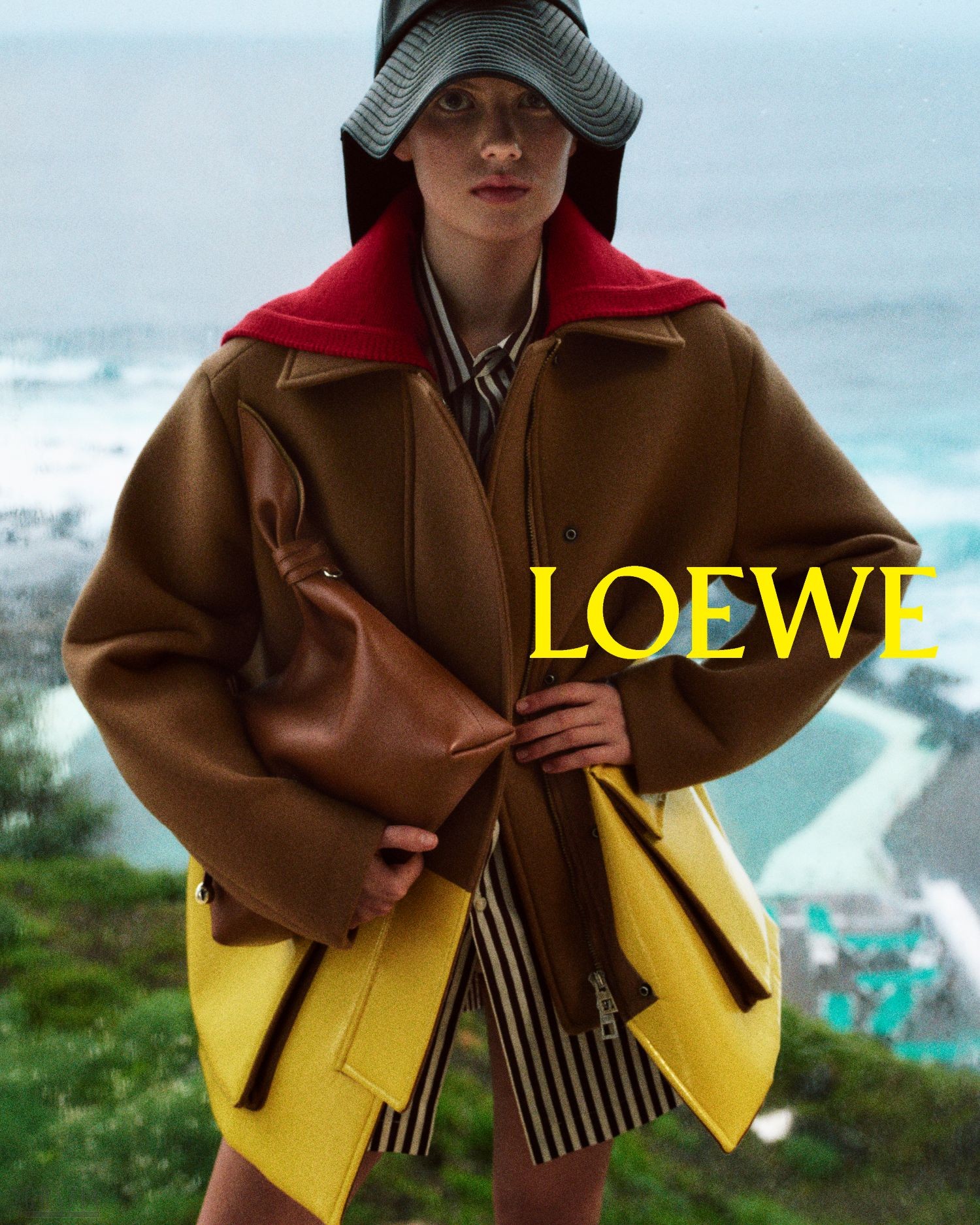 LOEWE FW26 PRECOLLECTION CAMPAIGN ISLA JOHNSTON 3.jpg