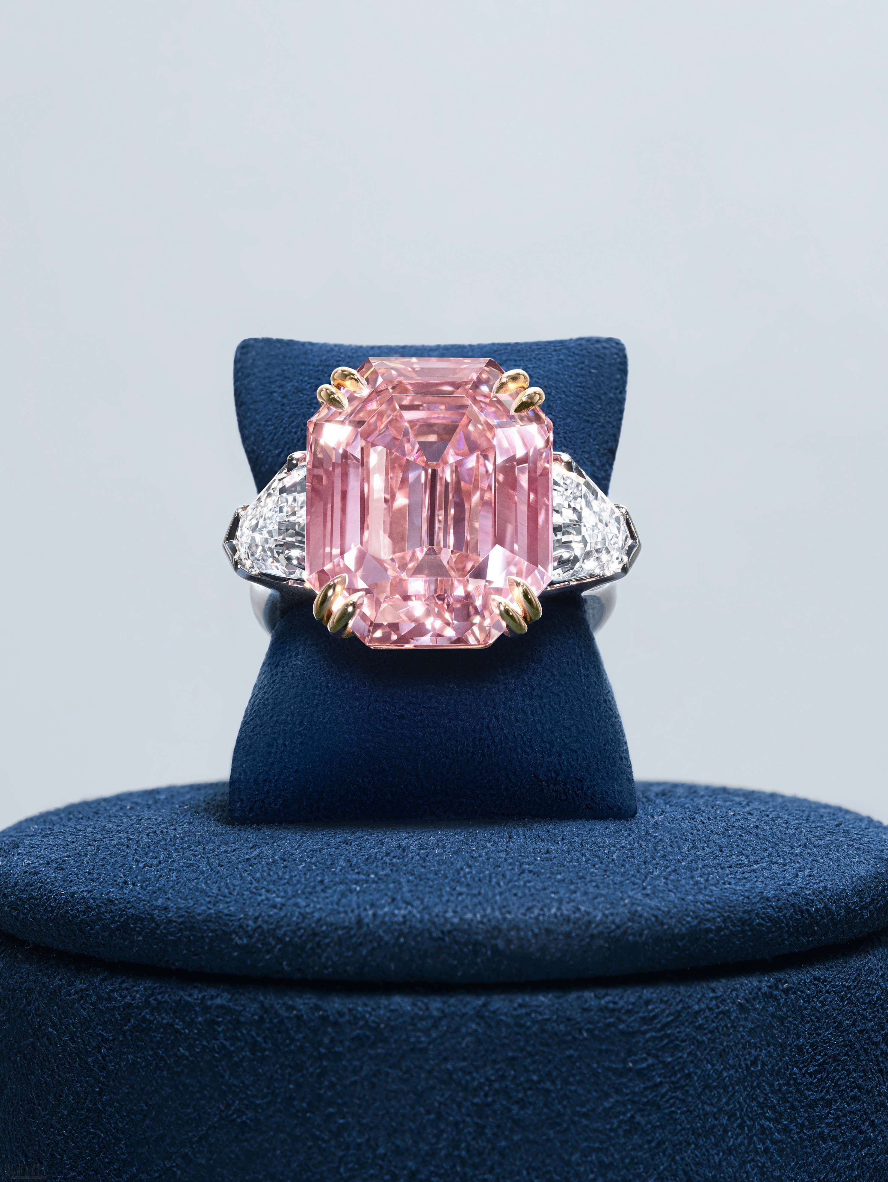 03. The Winston Pink Legacy粉钻戒指.jpg