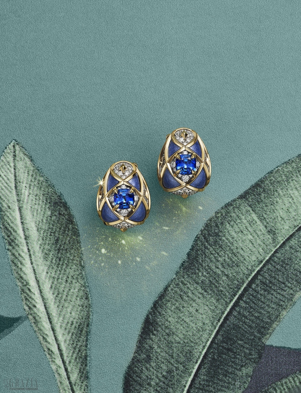 凤鳞凝彩（Pineapple）主题耳环，来自蒂芙尼2026 Blue Book高级珠宝系列Hidden Garden花语秘境_76079005.jpg