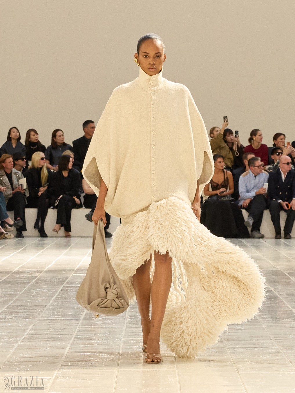 BALENCIAGA SUMMER 27 COLLECTION LOOK 8 SABRYNA_副本.jpg