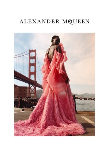 Alexander McQueen 2018年秋冬系列广告大片