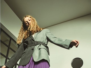 2018 Mila Owen A/W 1st Collection延续18SS的缤纷色彩