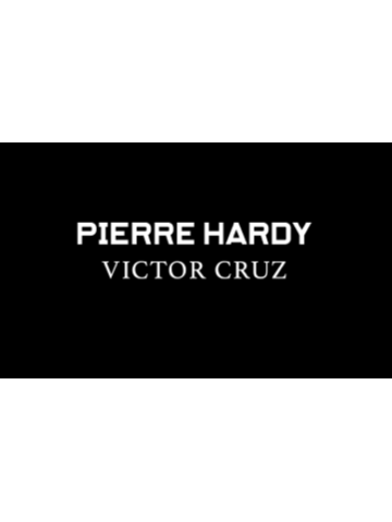 PIERRE HARDY与传奇运动员VICTOR CRUZ联名推出限量版运动鞋V.C.I