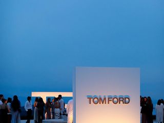 TOM FORD BEAUTY发布全新落日流光香水与流光假日彩妆限定系列