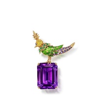 蒂芙尼发布Schlumberger高级珠宝系列“石上鸟”新作，包含全新  Rainbow Bird on a Rock 胸针作品