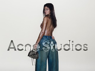 Kylie Jenner演绎Acne Studios 2023秋冬丹宁广告大片