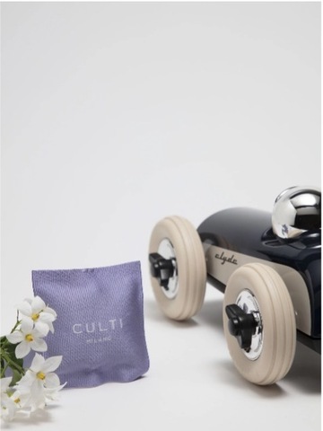 CULTI 紫色车载香包于天猫旗舰店率先发售 以简雅舒缓的香气，相伴每一次出行 
