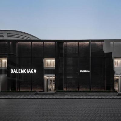 BALENCIAGA 上海兴业太古汇旗舰店盛大启幕