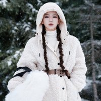 高度即态度： MONCLER GRENOBLE发布秀登陆全球“巅峰”秀场