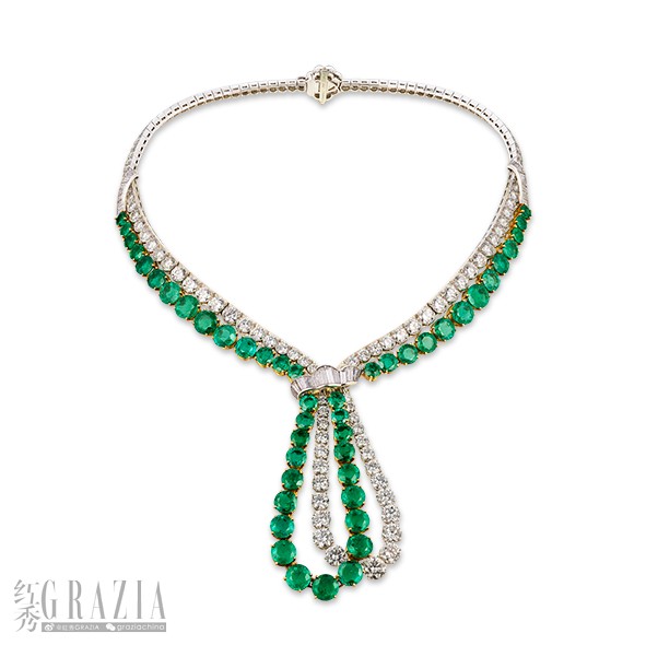 珠宝套件 项链，1955年，白K金、铂金、祖母绿、钻石 Van Cleef & Arpels Collection.png