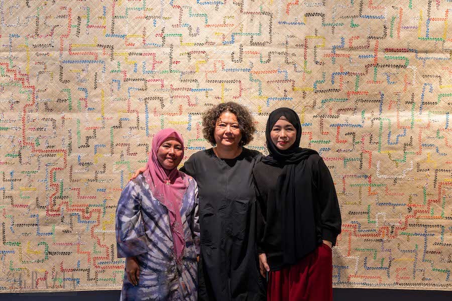 羅齊亞．賓蒂．賈拉利德，于一蘭，S·納蒂·雷托姆，Roziah Binti Jalalid, Yee I-Lann, S. Narty Raitom.jpg