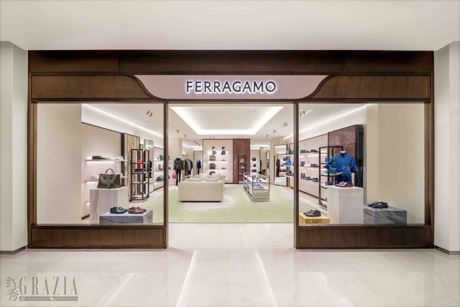 8. 高圆圆、林更新出席FERRAGAMO北京SKP全新概念男士精品店开幕活动.jpg