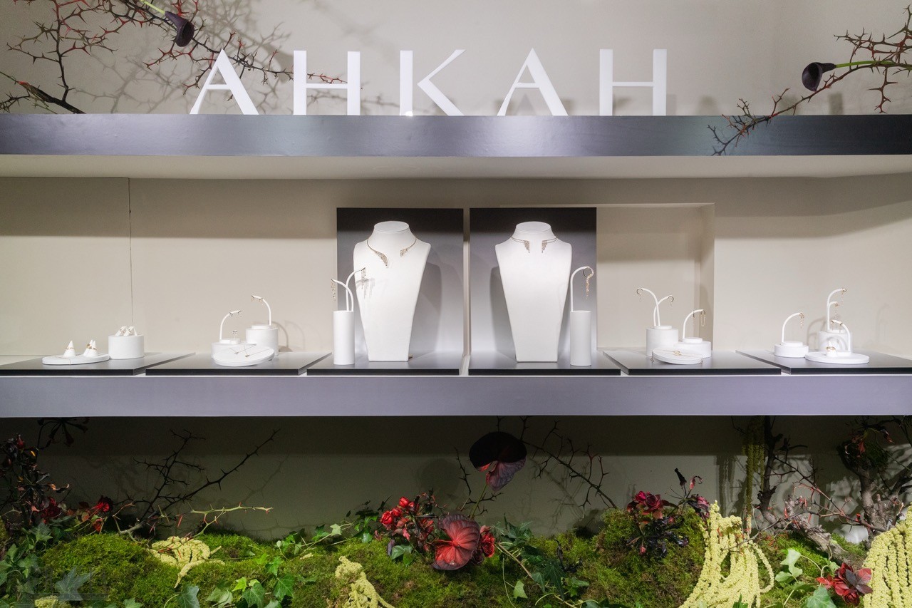 ukrsw20250627170239.jpeg AHKAH signature chandelier系列珠宝-1大.jpeg