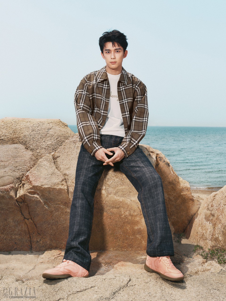 Burberry CVD25 Campaign Wu Lei 3x4-5大.jpeg