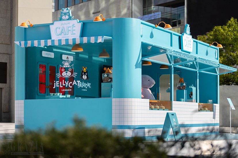 doosl20250909162149.png 19-Jellycat CAFÉ上海限时体验店户外展示区.png