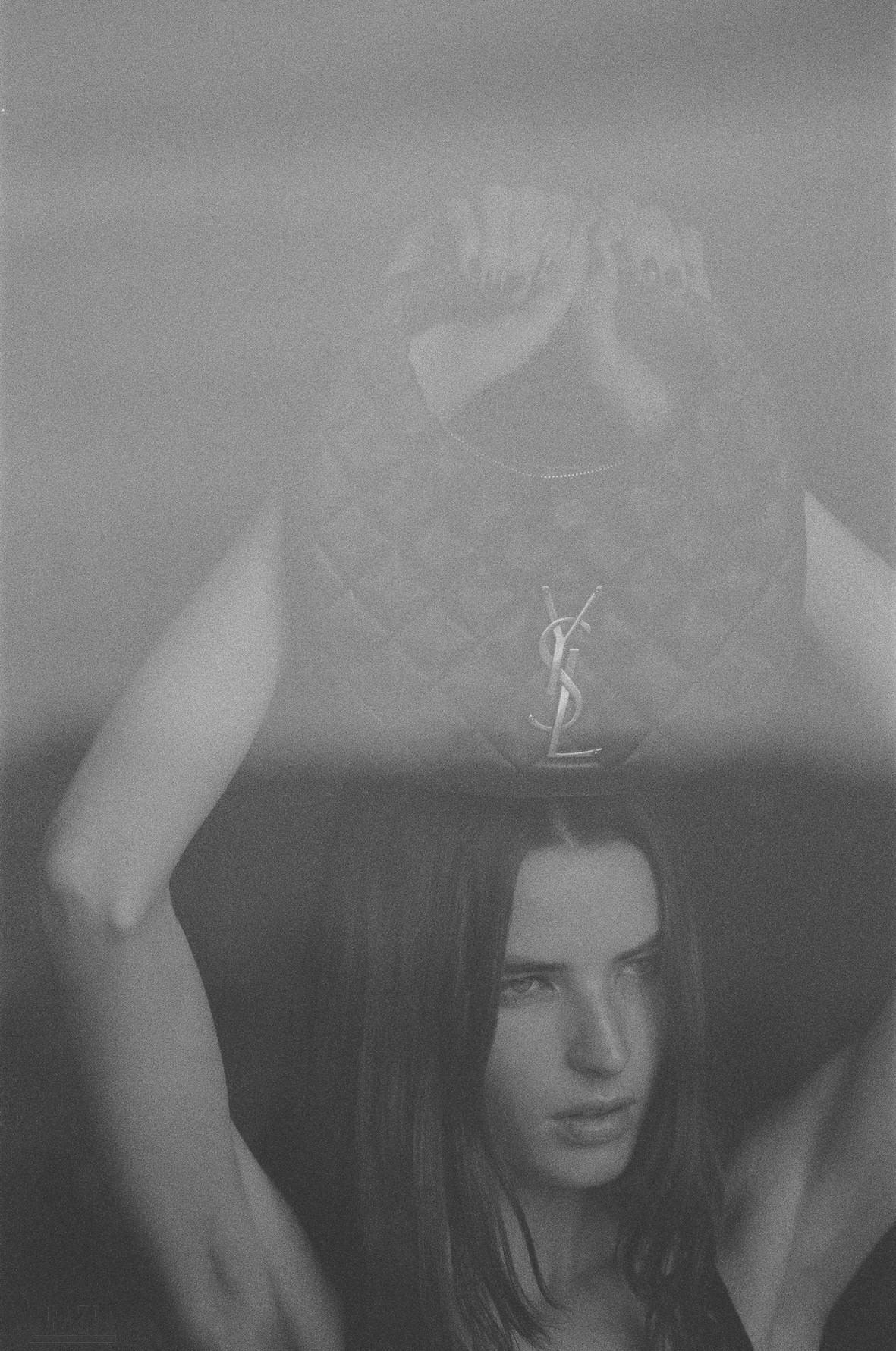 SAINT LAURENT RIVE DROITE_SNOW_EDITION_05_HR.jpg