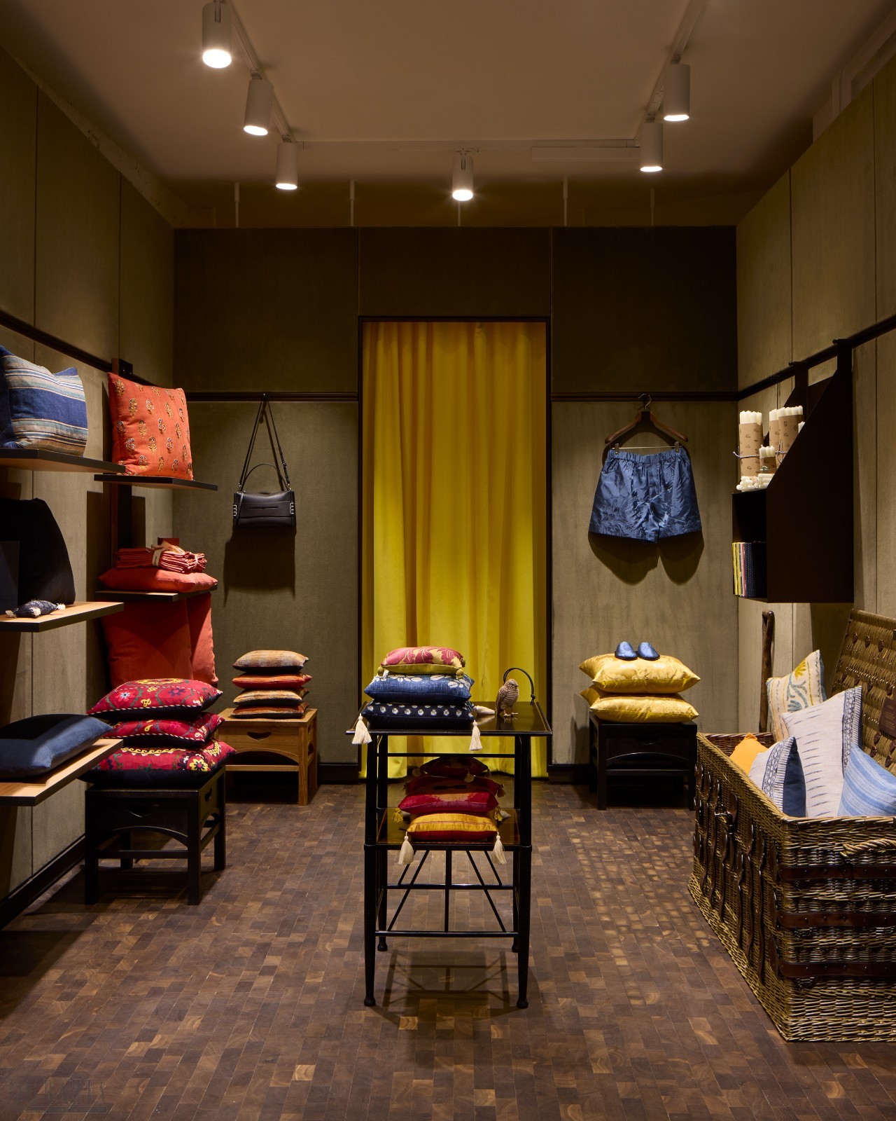 csltq20251218120027.jpg JWA_Pimlico_010.jpg