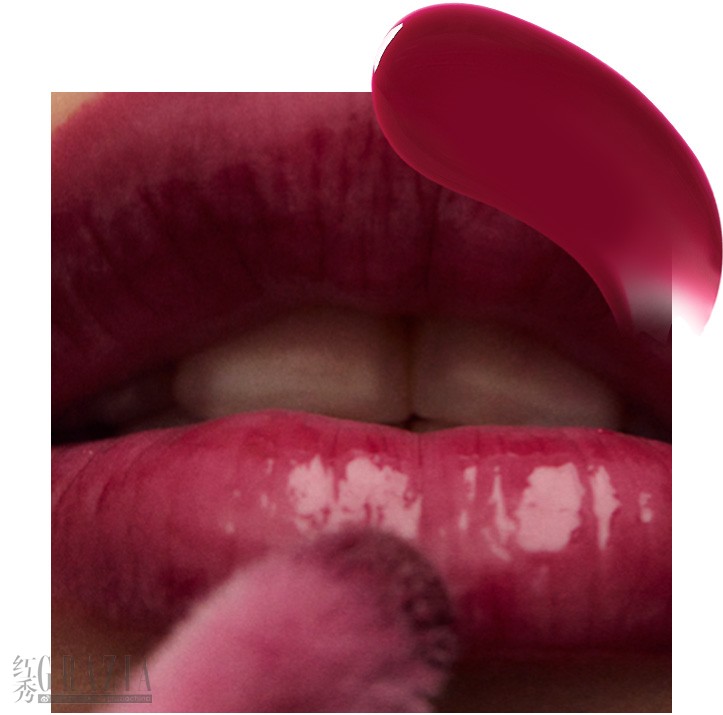 馥蕾诗澄糖护唇油 甜酷野莓 质地图.jpg