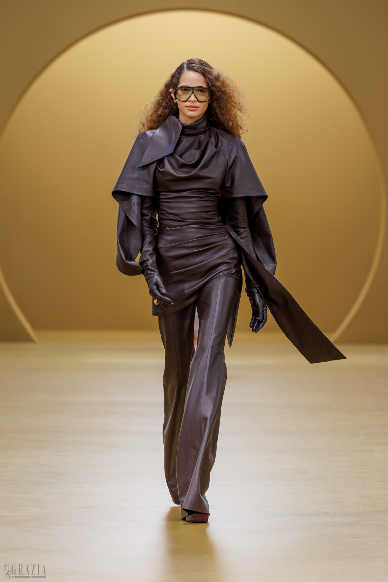 ZIM F26 FOH_STILLS_2x3_22.jpg