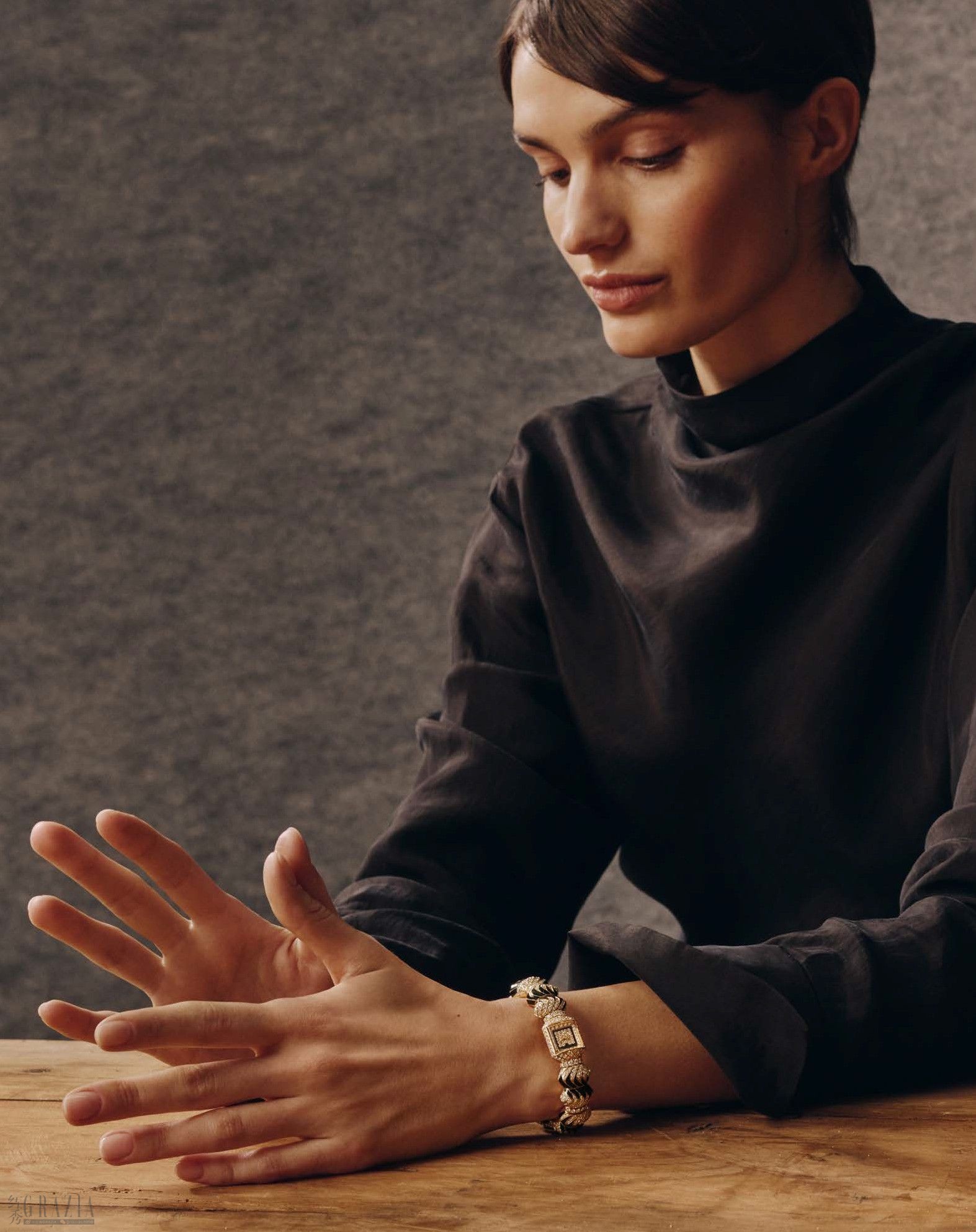 urxmw20260415135414.jpg MYST DE CARTIER腕表:演绎神秘意趣3.jpg