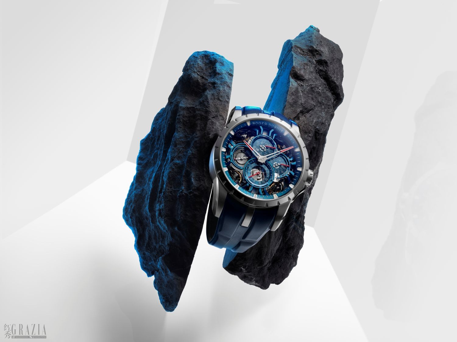 oelwp20260416111431.jpg 4.王者系列四游丝摆轮万年历腕表 RDDBEX1127.jpg