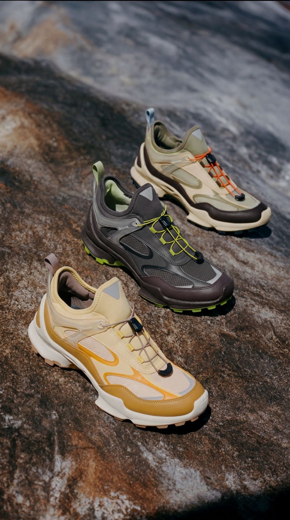 ECCO x NRL设计师联名系列BIOM C-TRAIL鞋款.jpg
