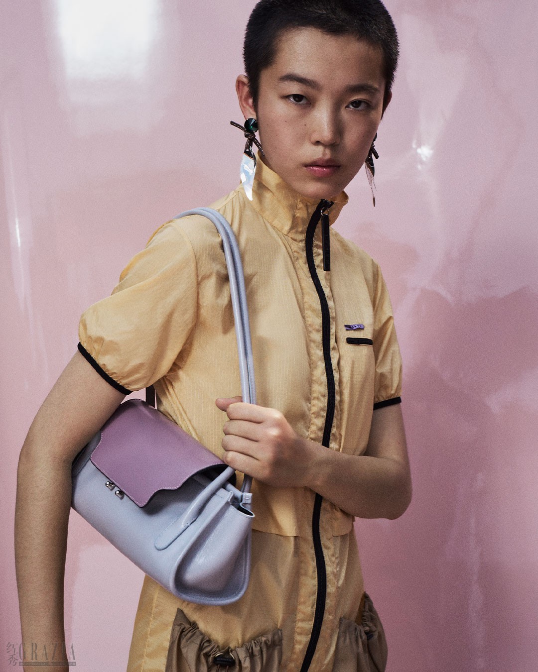 MARNI FW26 DIGITAL CAMPAIGN_TRUNKETTE BAG_1.jpg