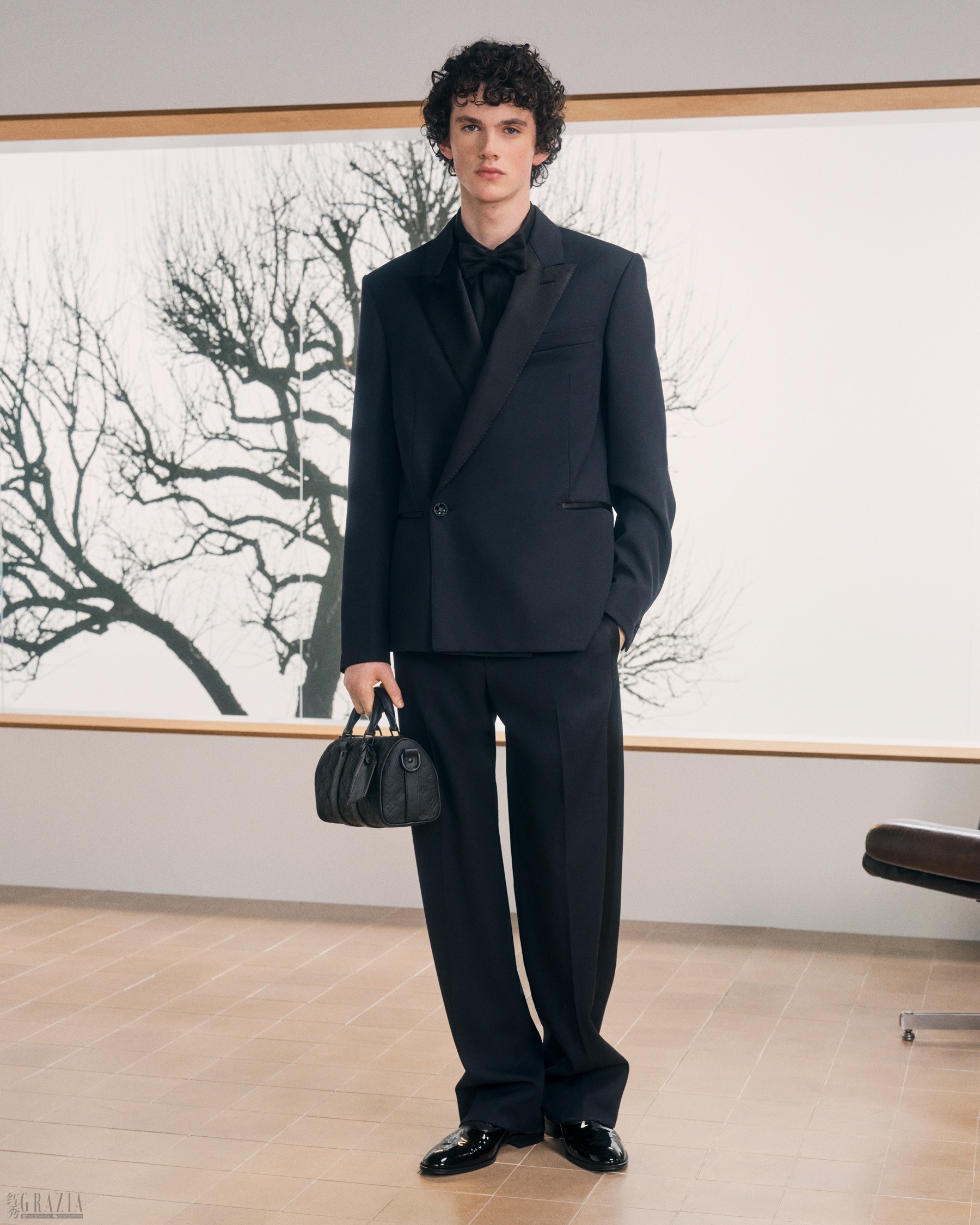 LOUIS_VUITTON_MENS_FORMAL_SPRING_SUMMER_2027_LOOK_17.jpg