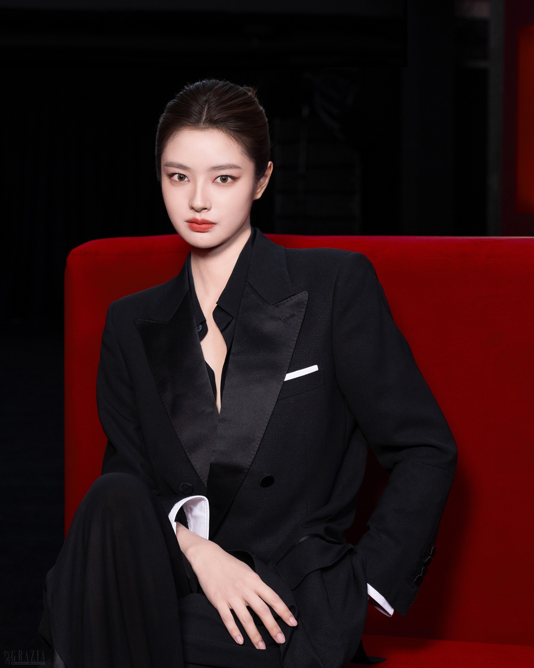 ykrul20260917145249.jpg 徐若晗.jpg