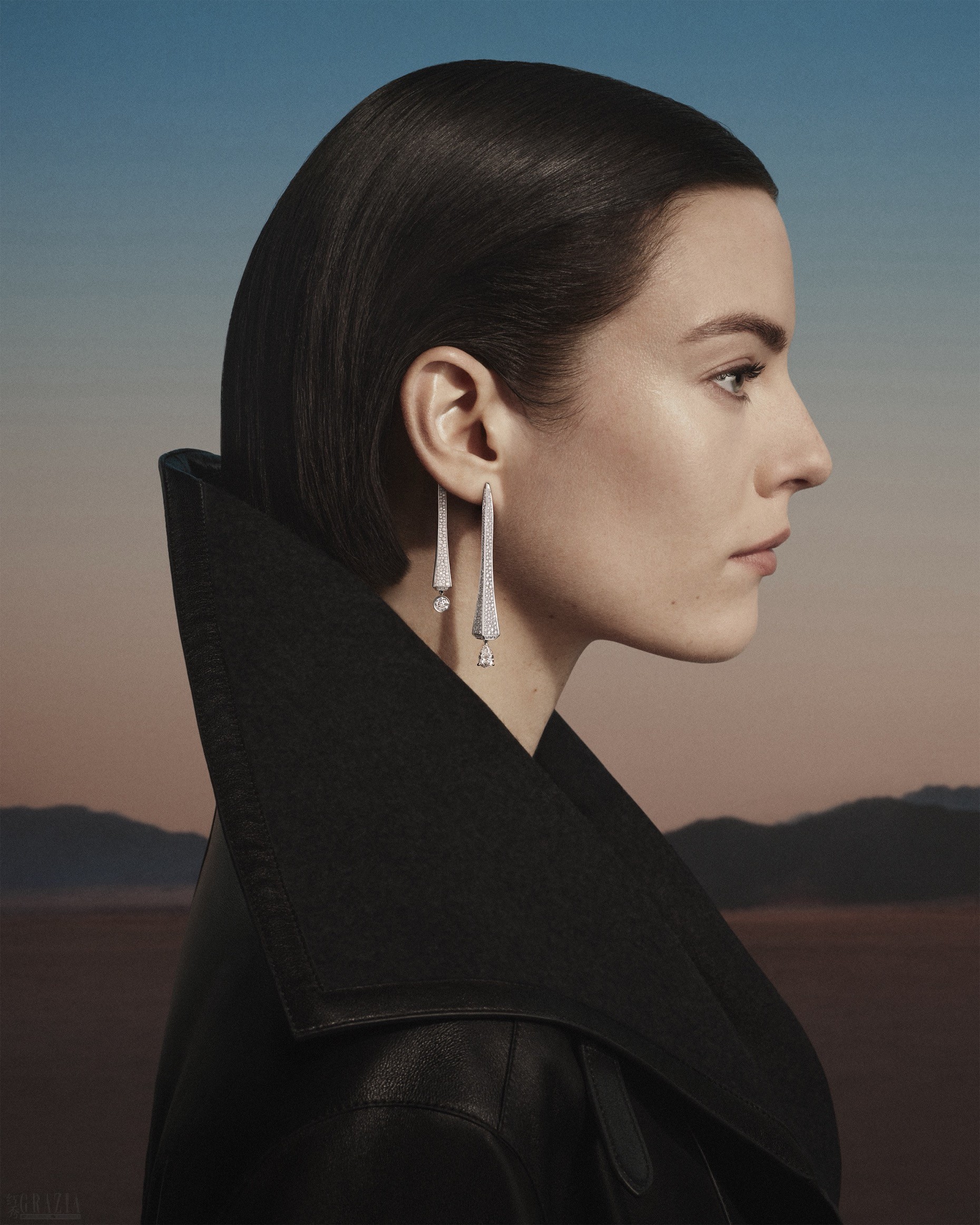 mdhdd20260918121152.jpg 1_Clou-de-forge-lumiere-Mono-earring© Julien Martinez Leclerc.jpg