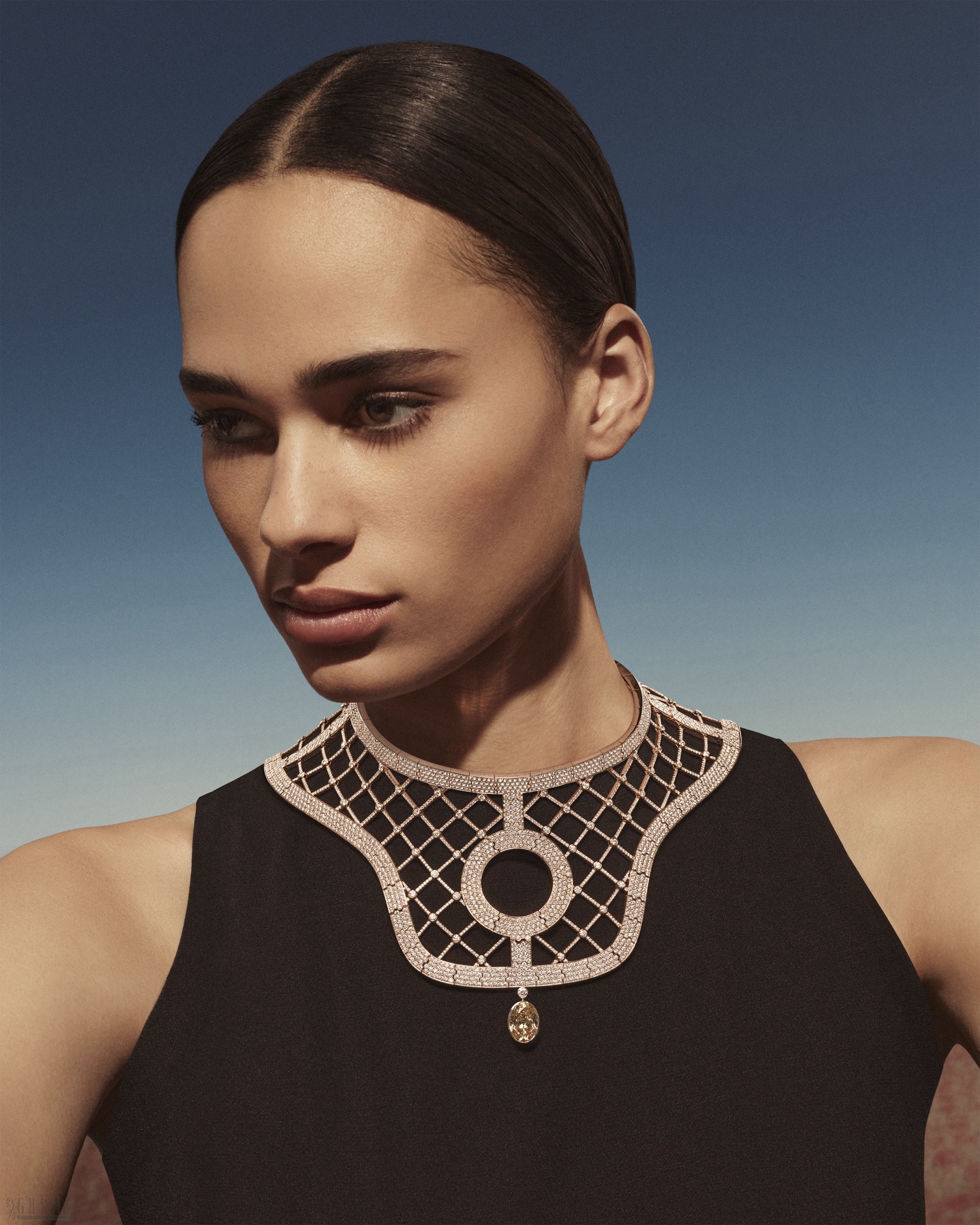 onujo20260918120847.jpg 1_Hermes-Apparat-Necklace© Julien Martinez Leclerc.jpg
