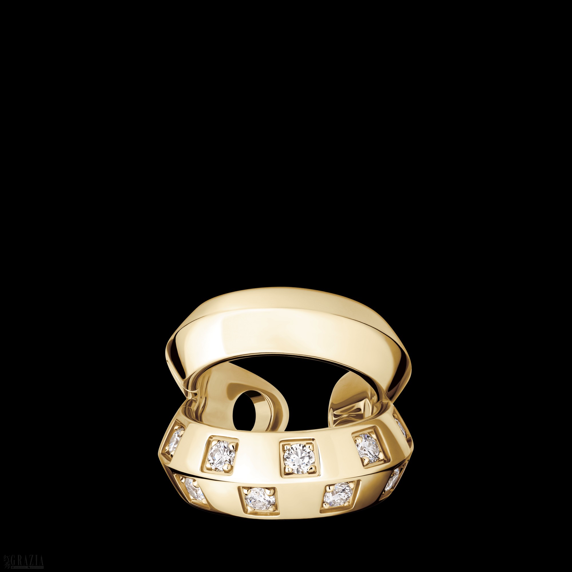 wcdgd20260918122150.png LE DAMIER DE LOUIS VUITTON EARCUFF, IN YELLOW GOLD AND DIAMONDS. LOUIS VUITTON FINE JEWELRY.png