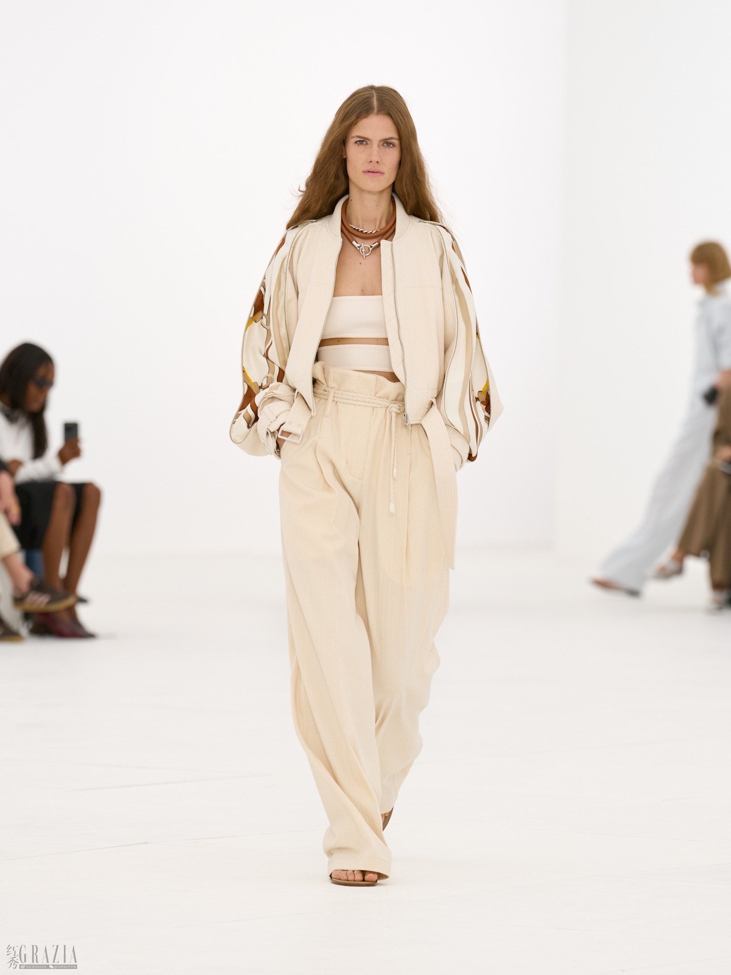 HERMES_WRTW_SS27_Runway_FilippoFior_15.jpg