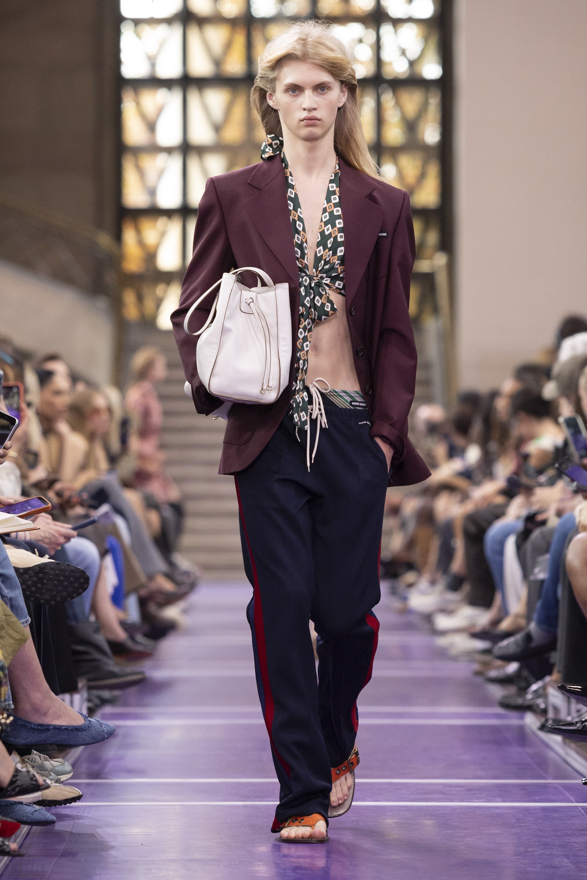 anojj20261005154353.jpg Miu Miu_SS27_Best Look_Miu Miu_SS27_Best Look_032.jpg