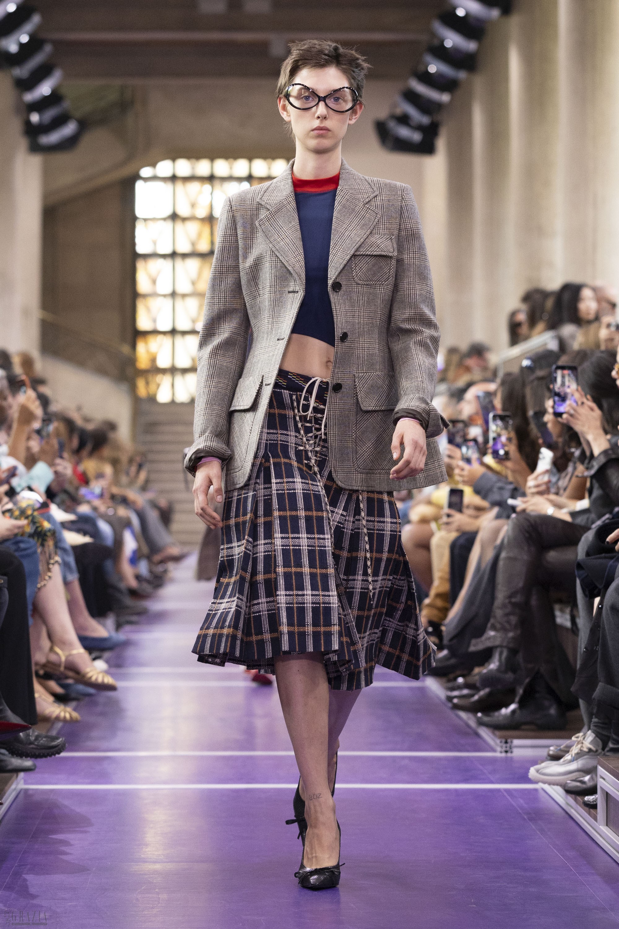 idqlt20261005154330.jpg Miu Miu_SS27_Best Look_Miu Miu_SS27_Best Look_002.jpg
