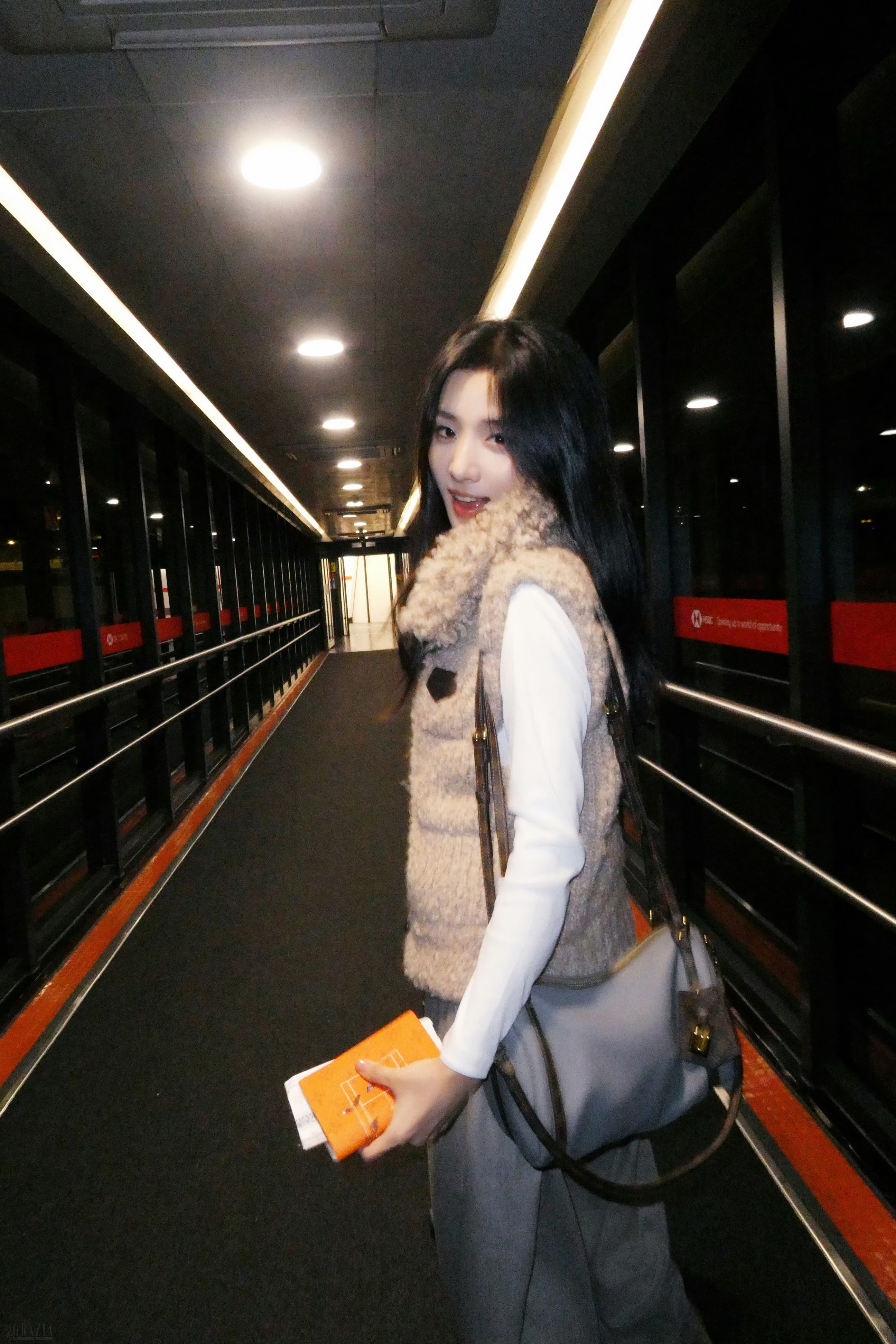 卢昱晓 (1).jpg