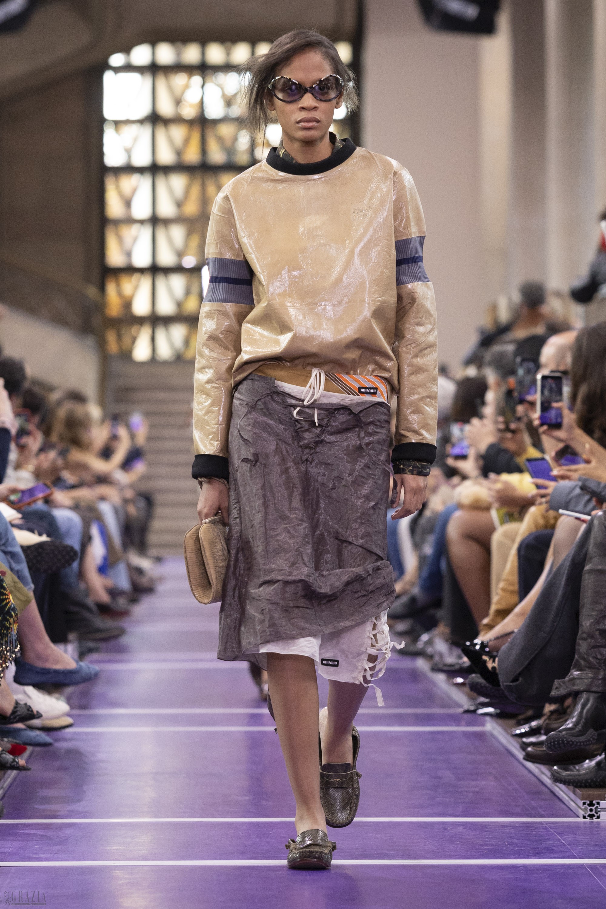 vrpih20261005154438.jpg Miu Miu_SS27_Best Look_Miu Miu_SS27_Best Look_056.jpg
