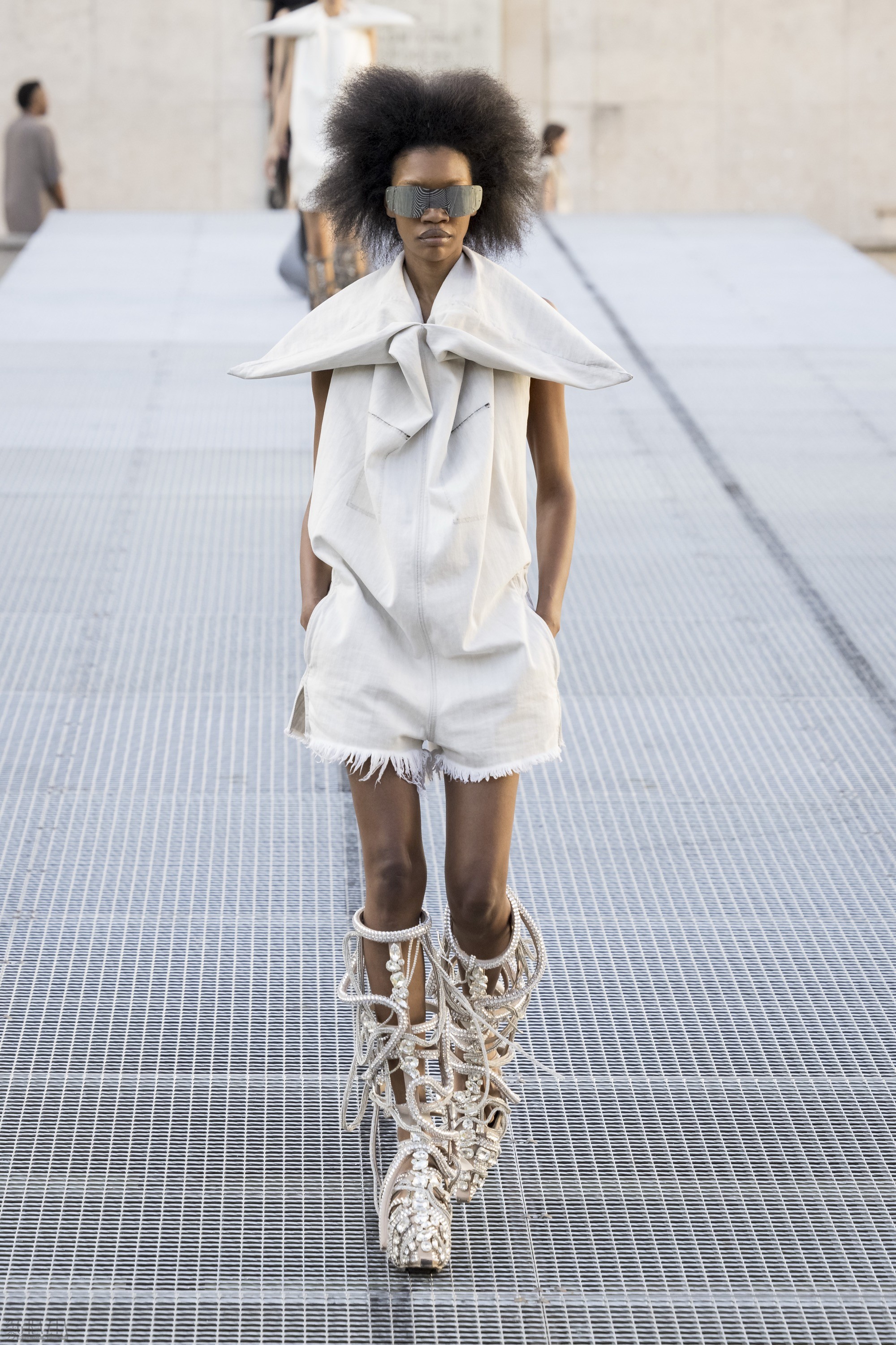 Rick-Owens-RTW-SS27-Paris-LOOK 15.jpg