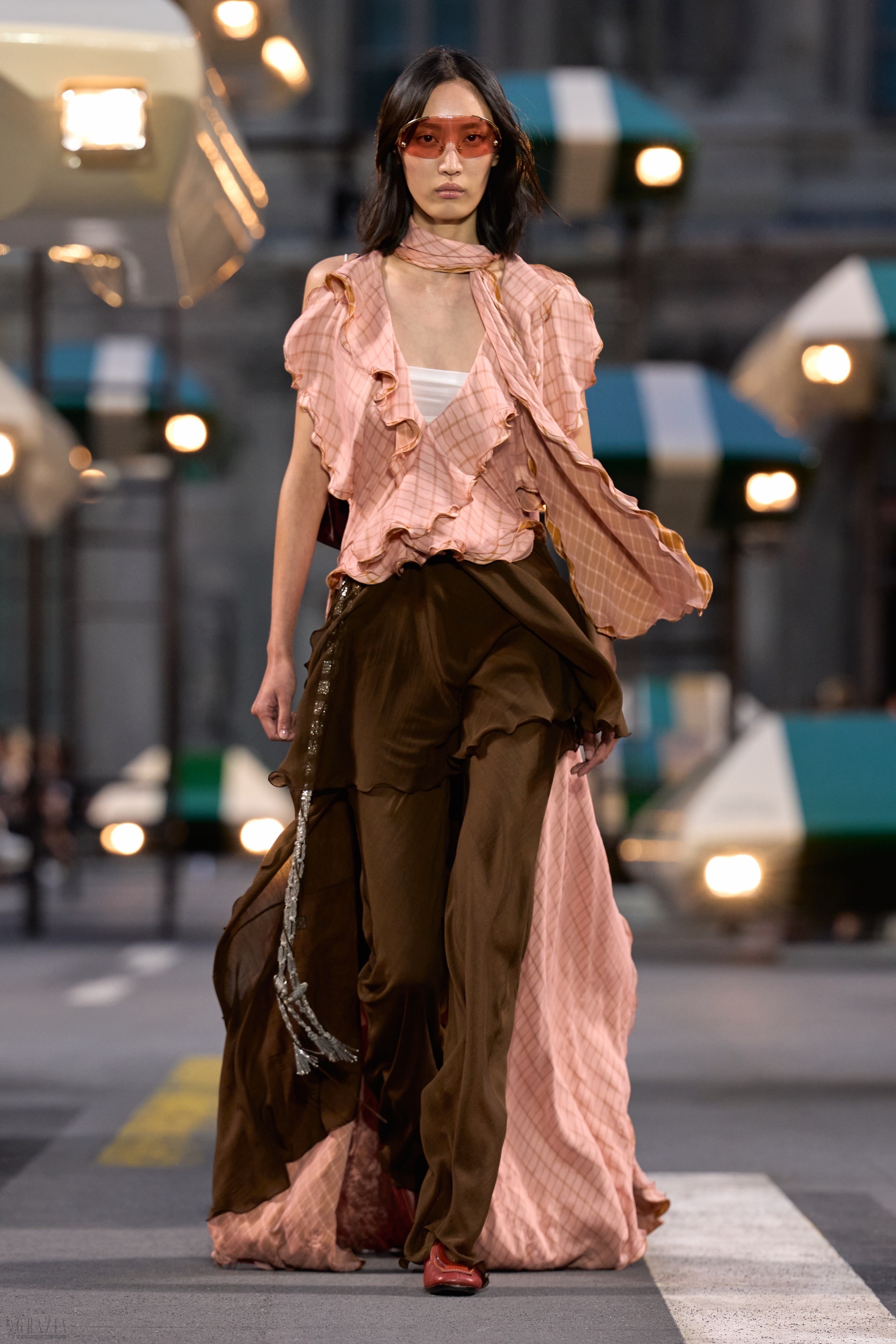 LOUIS_VUITTON_SS27_LOOK_029_2x3.jpg