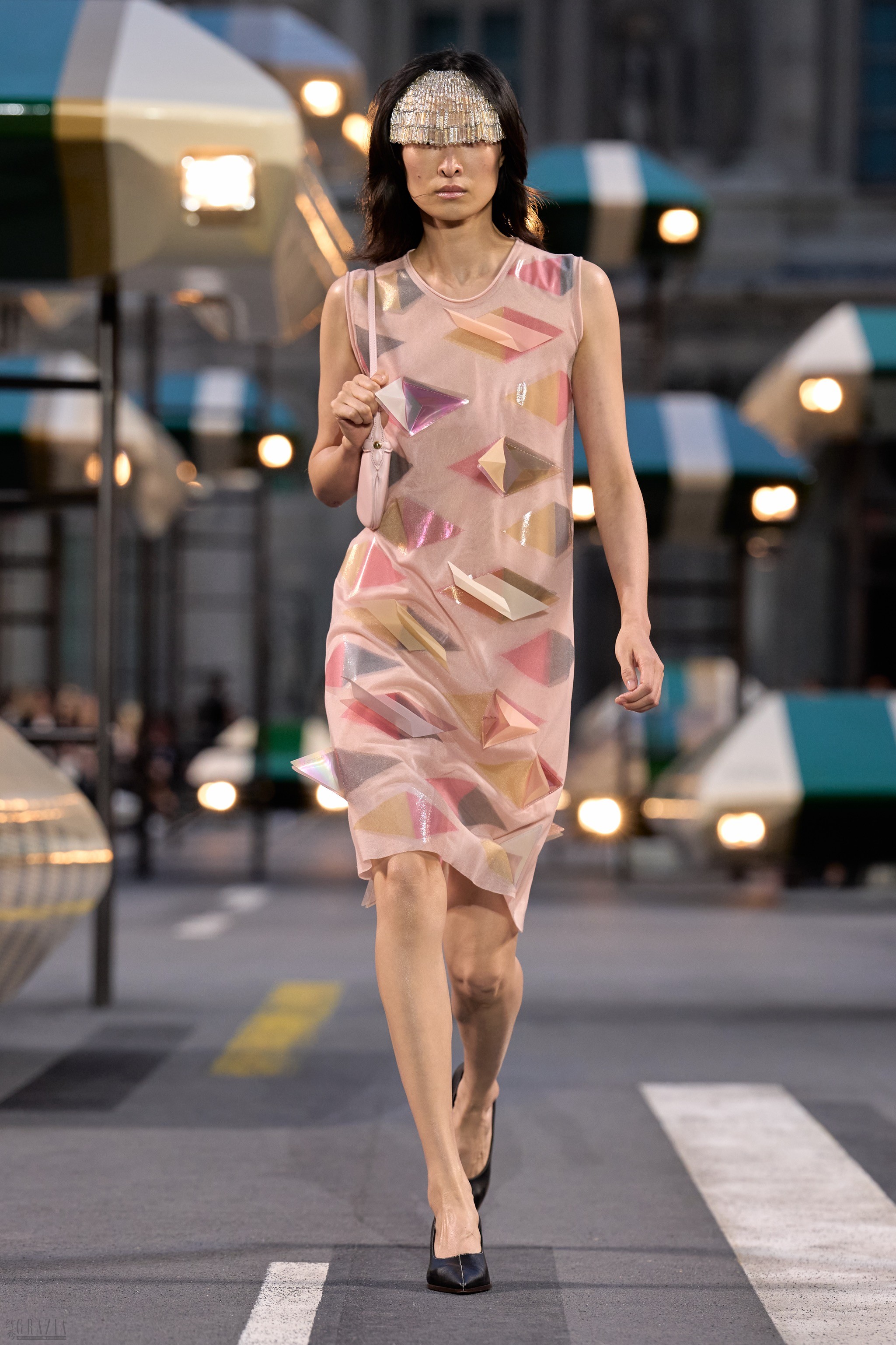 LOUIS_VUITTON_SS27_LOOK_021_2x3.jpg