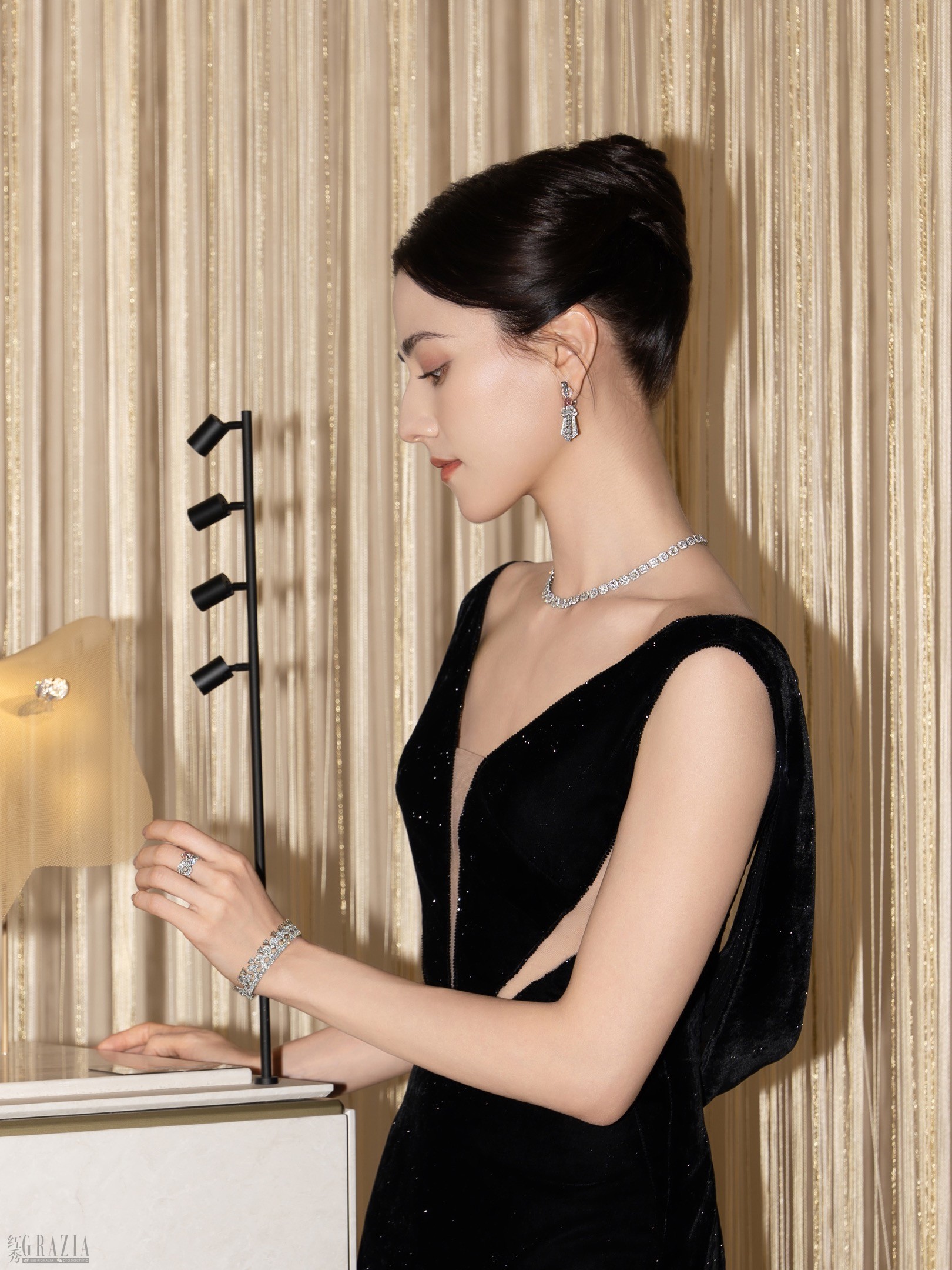 演员娜然闪耀亮相 Vibrations by De Beers London 高级珠宝展（3）.jpg