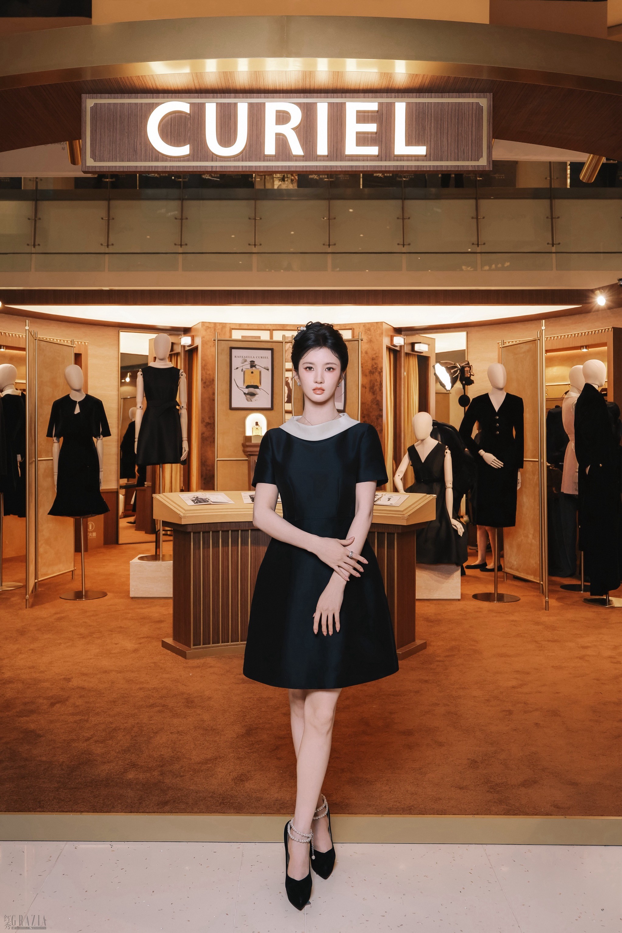 【高清图8】CURIEL蔻蕊深圳万象城旗舰店剪彩启幕 传世廓影主题快闪展同步呈献.jpg